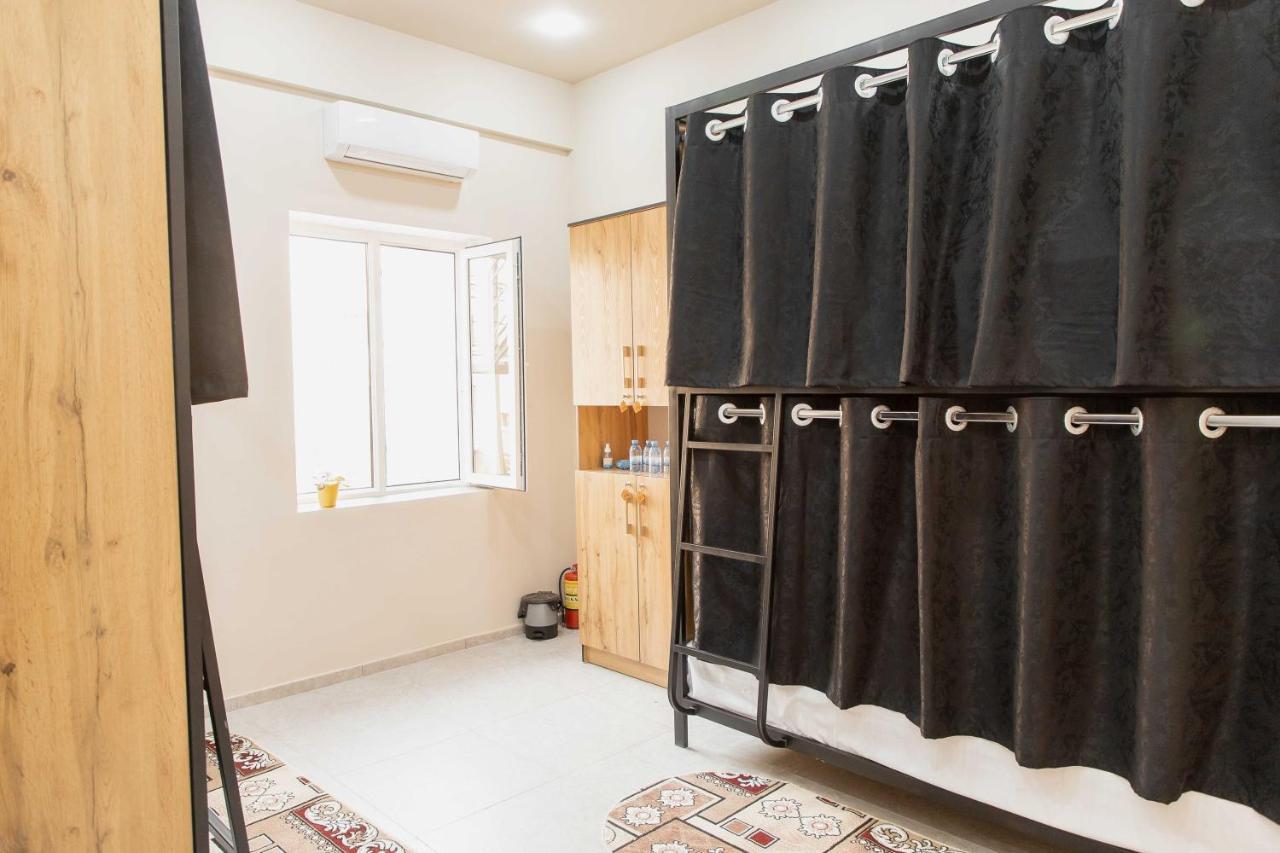 Safarov'S Family Hostel タシュケント エクステリア 写真